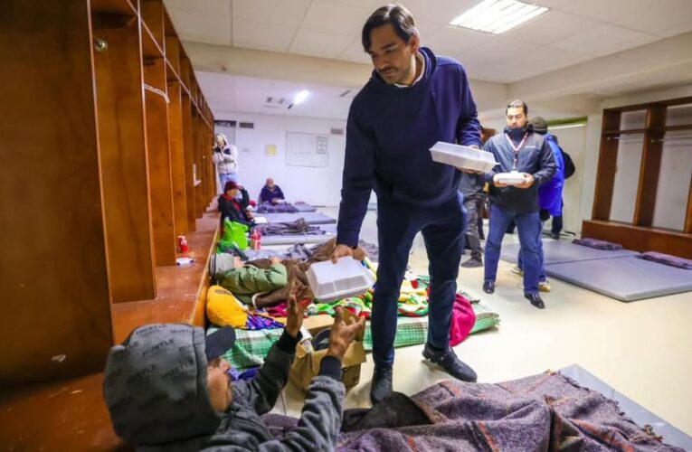 Supervisó Carlos Peña Ortiz atención a personas en albergue temporal