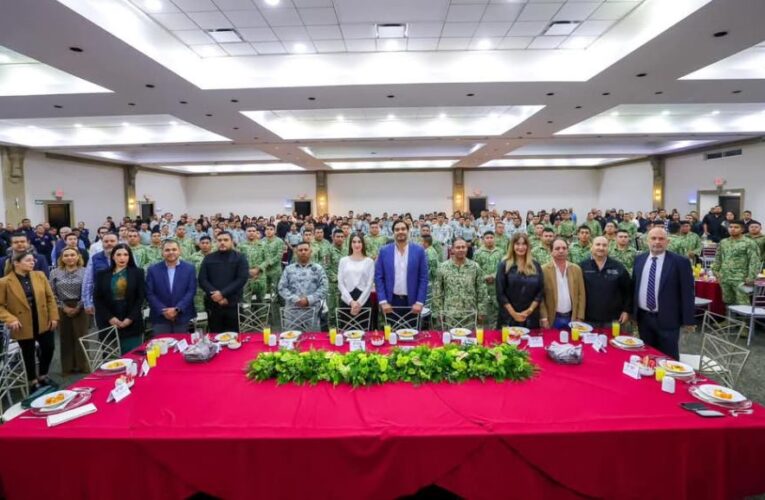 Cálido homenaje del Alcalde Carlos Peña Ortiz a más de 500 oficiales en el Día del Policía en Reynosa