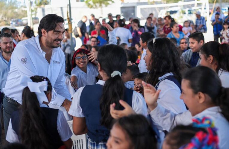 ¡Únete a la celebración de la Gran Rosca de Reyes con el Alcalde Carlos Peña Ortiz!