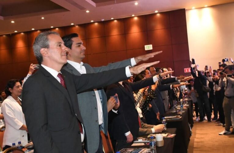 Expuso Carlos Peña Ortiz exitosos programas sociales en el Encuentro Nacional Municipal de AALMAC