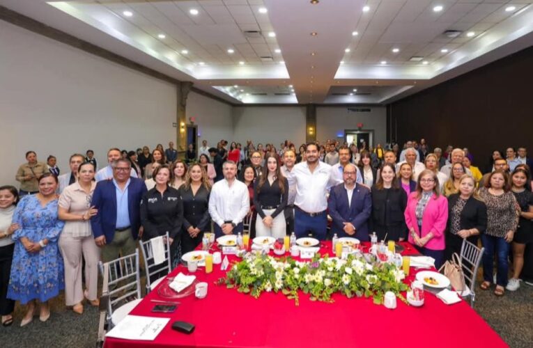 Presentó el Alcalde Carlos Peña Ortiz la Convocatoria Medalla al Mérito Ciudadano «Ing. Marte R. Gómez» 2025