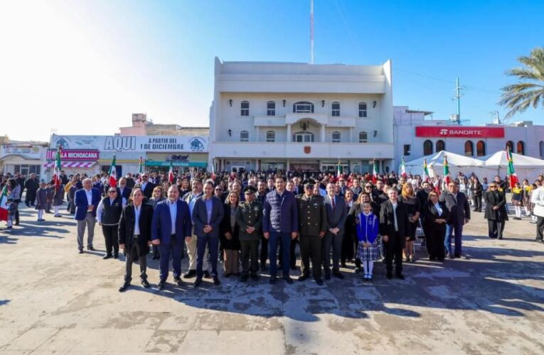Presidió Alcalde Carlos Peña Ortiz ceremonia del Día de la Bandera