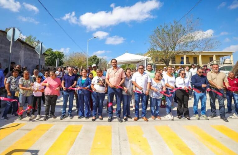 Celebraron en la Francisco Villa pavimentación hidráulica con el Alcalde Carlos Peña Ortiz