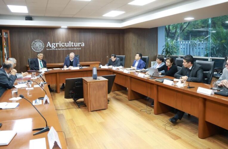 Gestiona gobernador apoyos para la agricultura y los productores de Tamaulipas