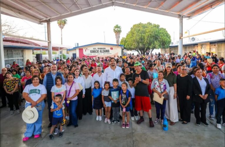 Lleva Carlos Peña Ortiz más Becas Municipales a sectores vulnerables