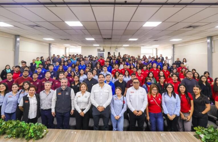 Invierte Gobierno de Carlos Peña Ortiz en Titulación Profesional de jóvenes de la UAT