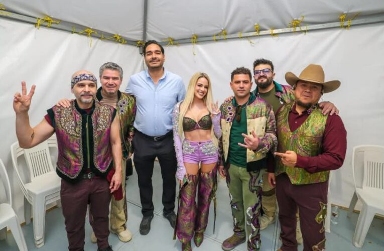 Disfrutaron miles de personas al grupo «La Casetera» en la Expo Reynosa 2025