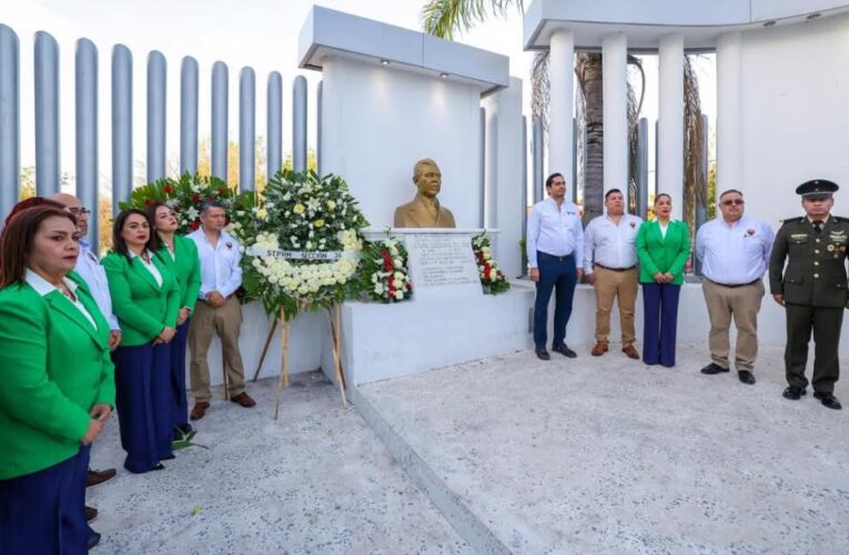 Conmemoró Sección 36 del STPRM el 87 Aniversario de la Expropiación Petrolera con el Alcalde Carlos Peña Ortiz