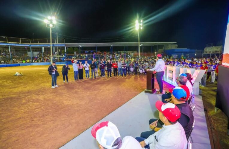 Inauguró Carlos Peña Ortiz temporada de la Liga Pequeña de Beisbol Treviño Kelly