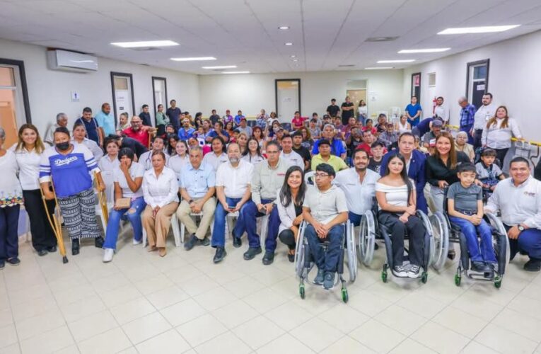 Carlos Peña Ortiz y CMIC transforman vidas con apoyo funcional