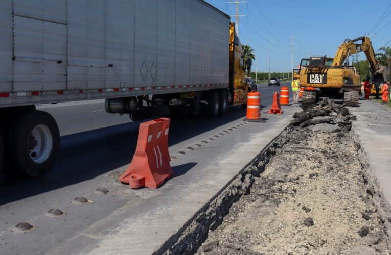 Trabaja COMAPA en construcción de colector sanitario sobre libramiento Reynosa-Monterrey