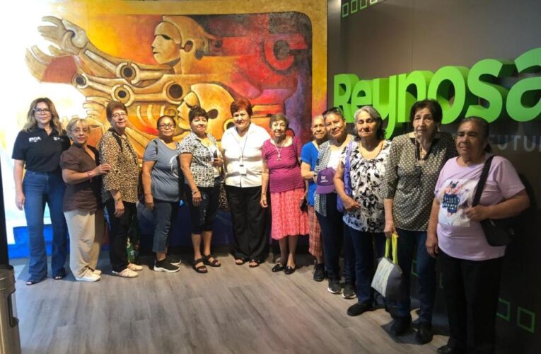 Abuelitas de Casa Club del DIF-Reynosa visitan el Museo del Ferrocarril, Historia, Arte y Maquila