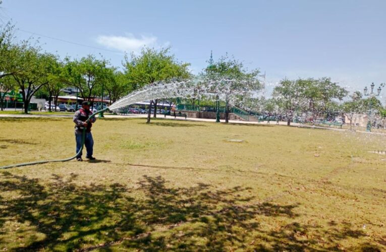 Atiende Gobierno de Reynosa mantenimiento de plazas públicas