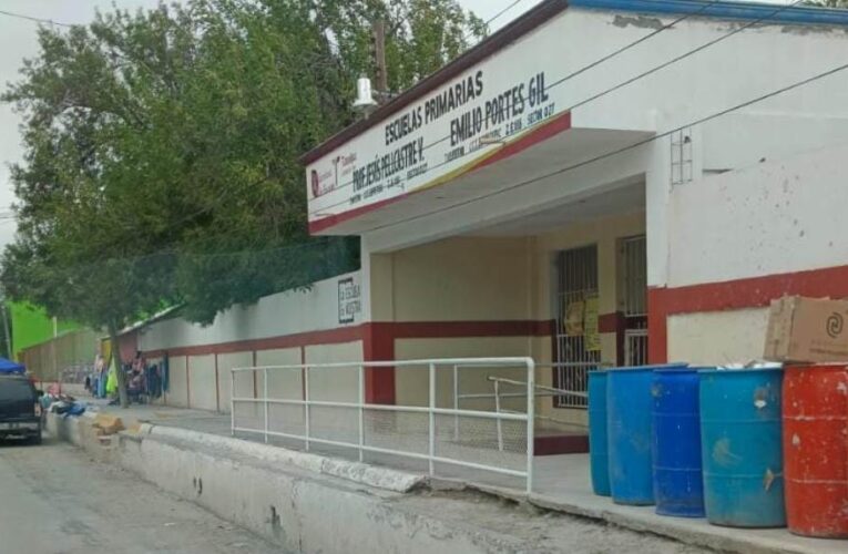 Recorren camiones recolectores instituciones educativas de Reynosa