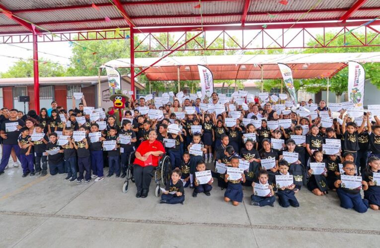 Entregó Alcalde Carlos Peña Ortiz nombramientos a Guardianes del Orden en primaria Justo Sierra