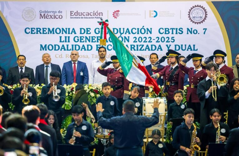 Invitó Alcalde Carlos Peña Ortiz a egresados de CBTIS 7 a continuar su preparación