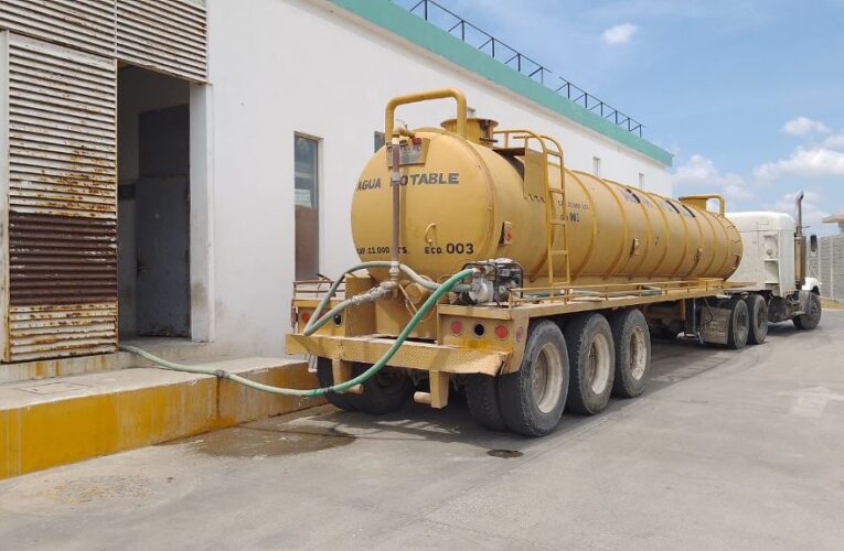 Abastecieron Municipio y COMAPA con más de 22 Mil litros de agua al Hospital 270