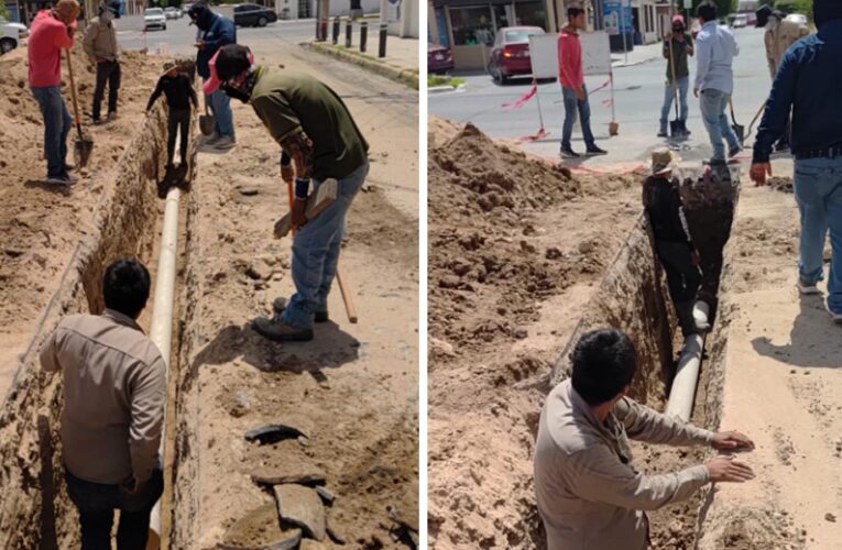 Inició COMAPA rehabilitación de drenaje sanitario en la colonia Aztlán
