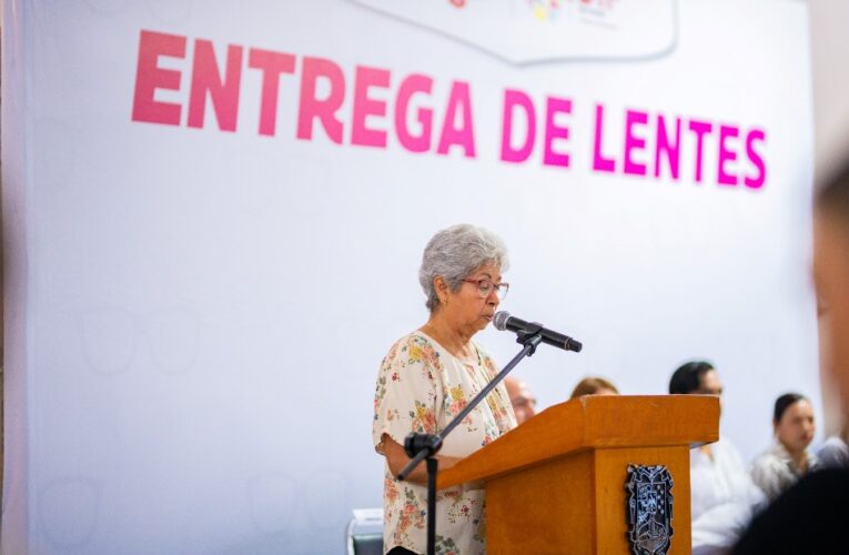 «Ver con claridad es un regalo que no tiene precio»; Julia Esther Contreras Medina