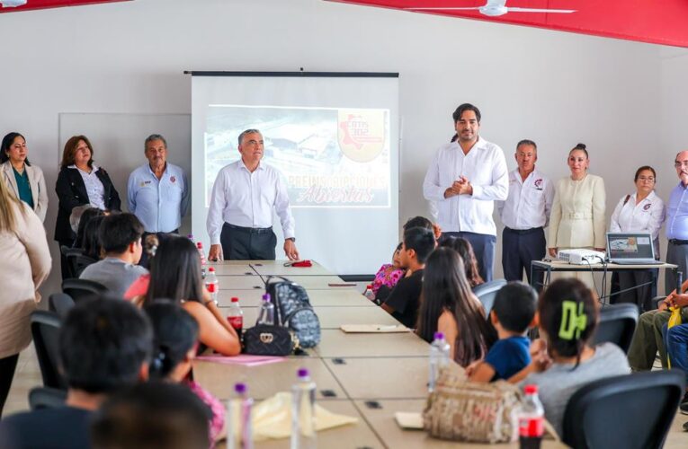 Nuevas oportunidades de educación en CBTIS 302 construido por Gobierno del Alcalde Carlos Peña Ortiz