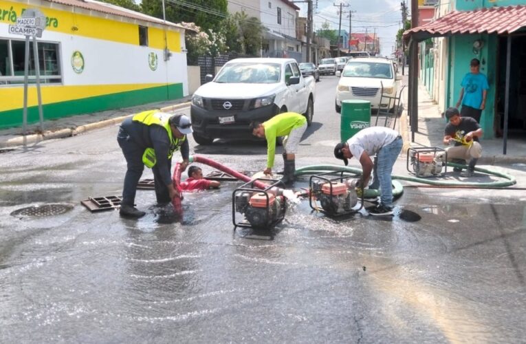 Reparó COMAPA fuga de agua potable en Zona Centro