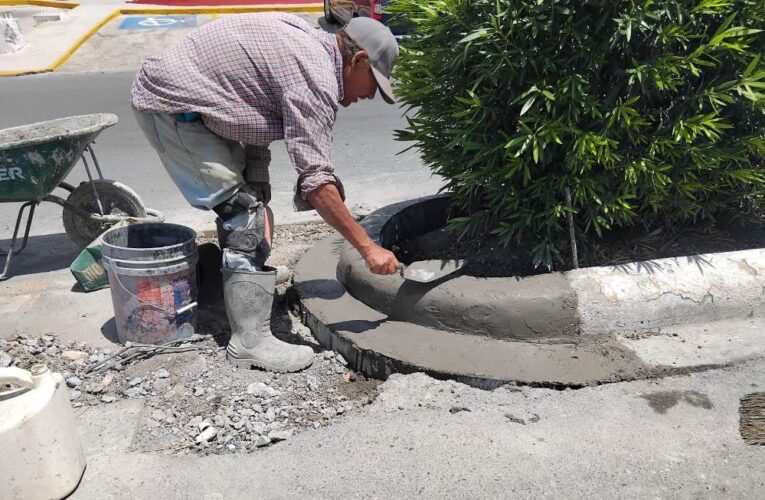 Mejora Gobierno Municipal de Reynosa seguridad vial en colonia Flovigar