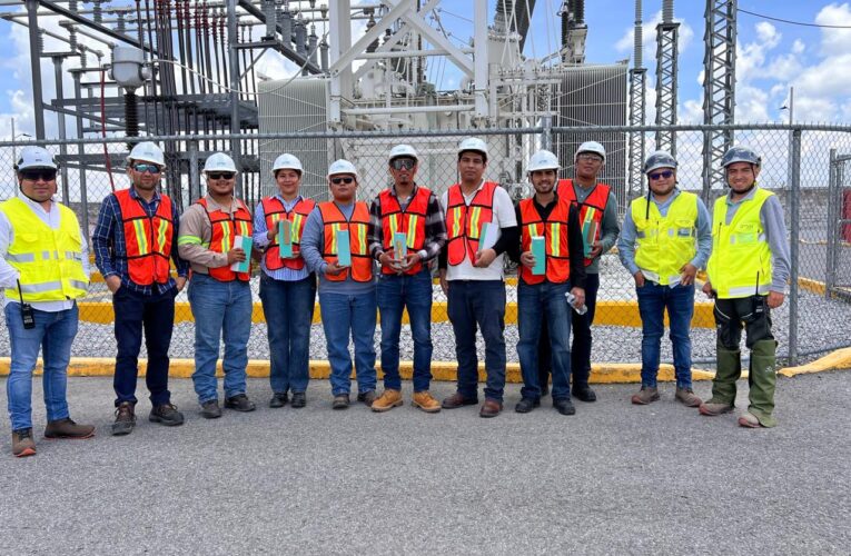 Visitan Alumnos de la UTTN Parque Solar Magdalena II en Tlaxcala