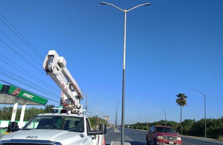 Realiza Gobierno de Reynosa mantenimiento de alumbrado público