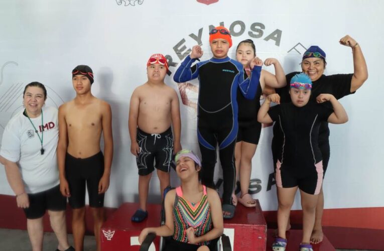 Realizan alumnos de Escuela de Natación del IMD Muestra Pedagógica