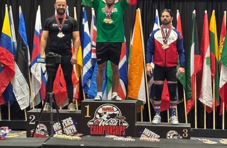 César Vallejo Se Corona Campeón Mundial de Halterofilia en Las Vegas.