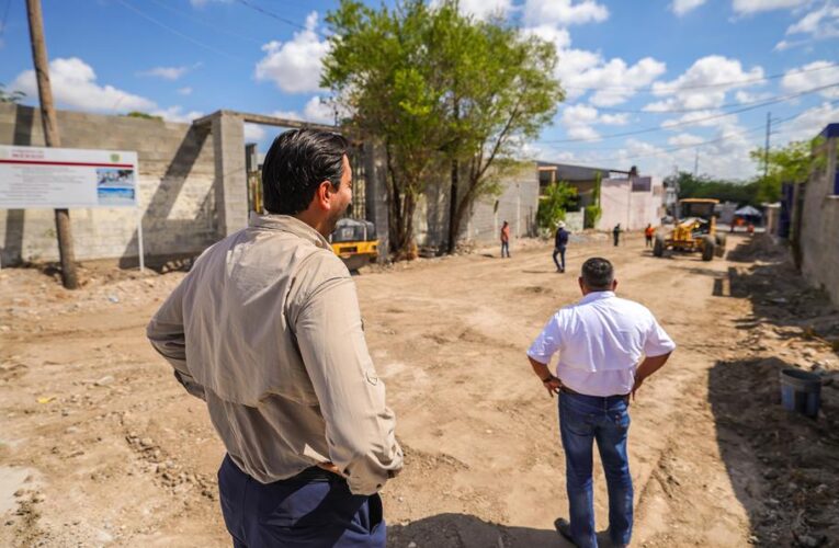 Construye Gobierno de Carlos Peña Ortiz pavimentación hidráulica en la colonia Hidalgo