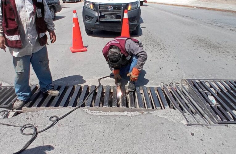 Efectúa Gobierno de Carlos Peña Ortiz aseguramiento de rejillas pluviales por robos