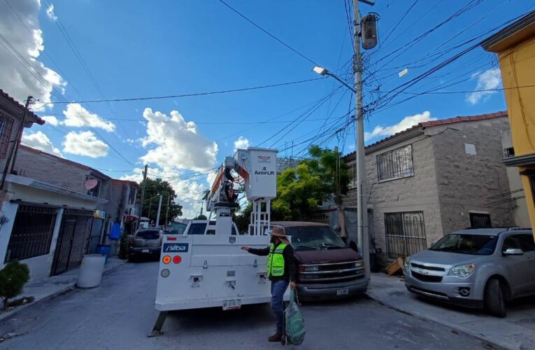 Mejora Gobierno de Reynosa alumbrado público en la colonia La Cima