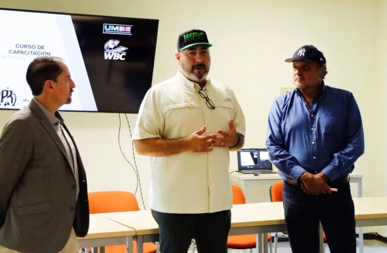 Imparten con apoyo de Carlos Peña Ortiz “Boxeo para Entrenadores”