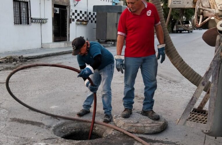Atiende COMAPA reportes de los usuarios de la colonia El Anhelo