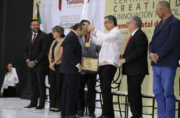 Entrega gobernador Premio Estatal de Ciencias, Creatividad e Innovación Tecnológica