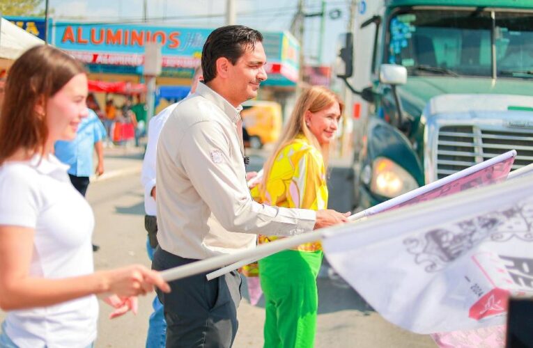 Apoyan reynosenses y Alcalde Carlos Peña Ortiz a damnificados de Veracruz