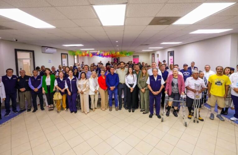 Entrega de prótesis marca un antes y un después: Alcalde Carlos Peña Ortiz