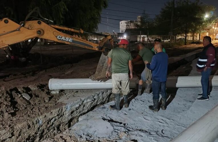Repara COMAPA fugas de agua potable en distintos sectores de la ciudad