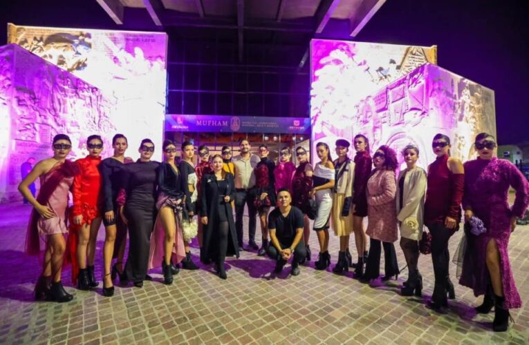 Destacó muestra de alta costura en el Museo del Ferrocarril