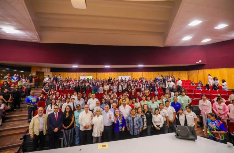 Participó Alcalde Carlos Peña Ortiz en la Feria Infantil de la Ciencia, Tecnología y Arte 2025 del IPN