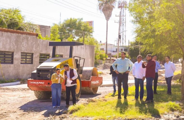 Supervisó Carlos Peña Ortiz pavimentación hidráulica en la colonia López Portillo de Reynosa