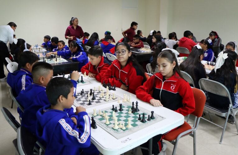 Impulsa Carlos Peña Ortiz el talento estudiantil a través del deporte