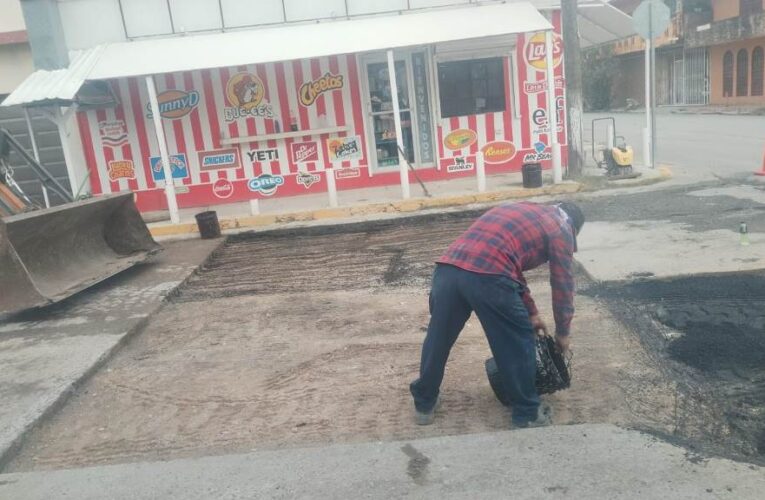 Repara Gobierno Municipal de Reynosa calles en Loma Linda