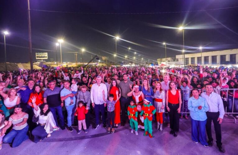 Apreciaron miles de reynosenses el Desfile Navideño 2025 de más de 350 vehículos