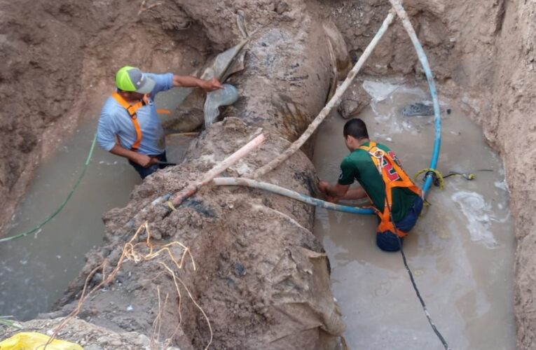 Reparó COMAPA fuga de agua potable en la colonia Del Maestro