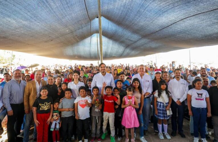 Convivió Alcalde Carlos Peña Ortiz con más de 2 Mil 500 habitantes de Villas de Esmeralda