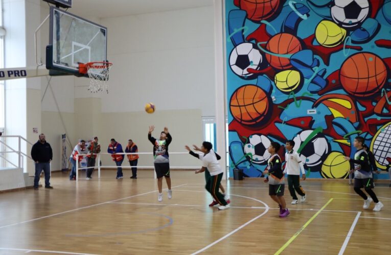 Continúan los Juegos Deportivos Escolares con el apoyo de Carlos Peña Ortiz