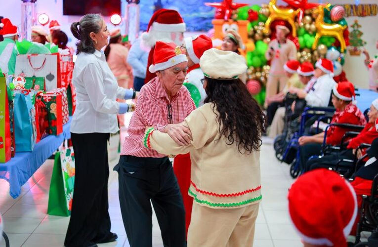 Agradece DIF-Reynosa a Empresa Nidec Power por posada navideña para adultos mayores de CHAM