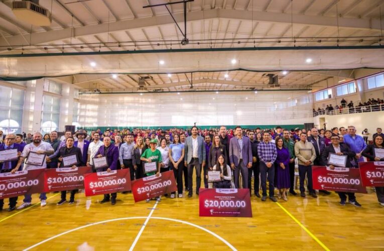 Honra Gobierno de Carlos Peña Ortiz atletas reynosenses con el Premio Municipal del Deporte